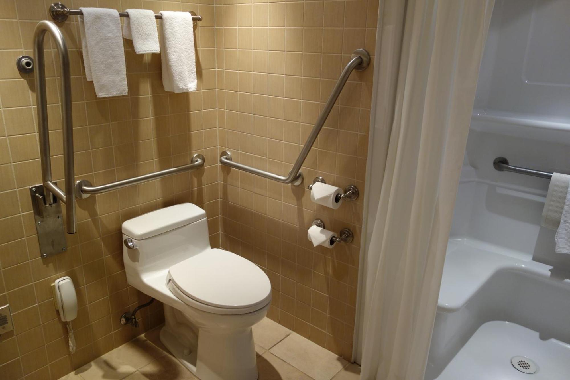 Chateau Louis Hotel & Conference Centre Edmonton Eksteriør billede