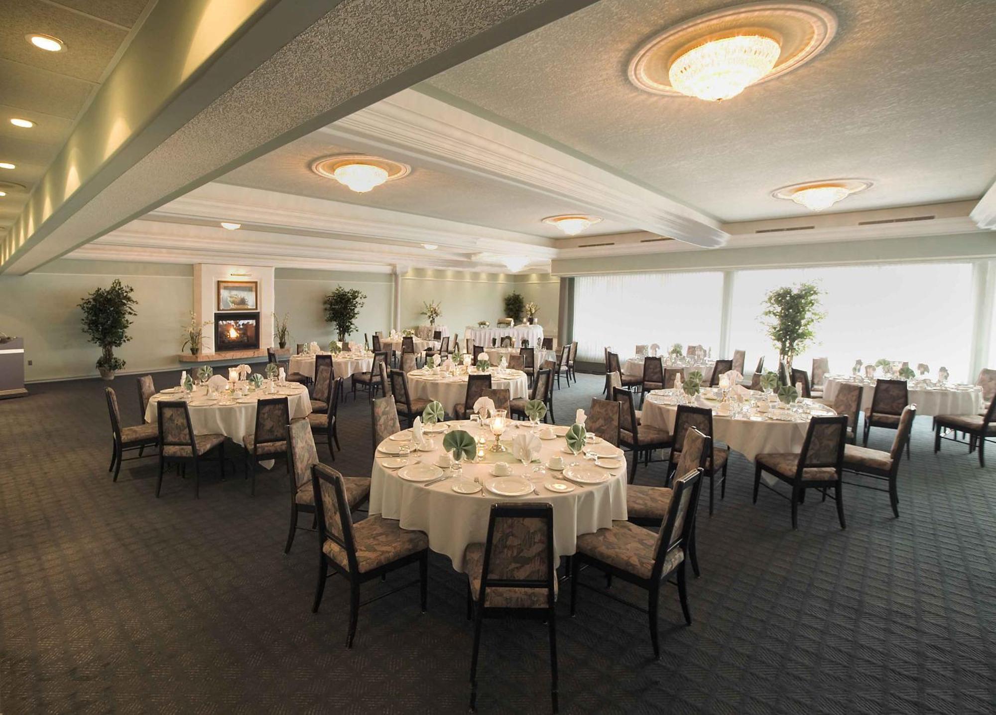 Chateau Louis Hotel & Conference Centre Edmonton Eksteriør billede