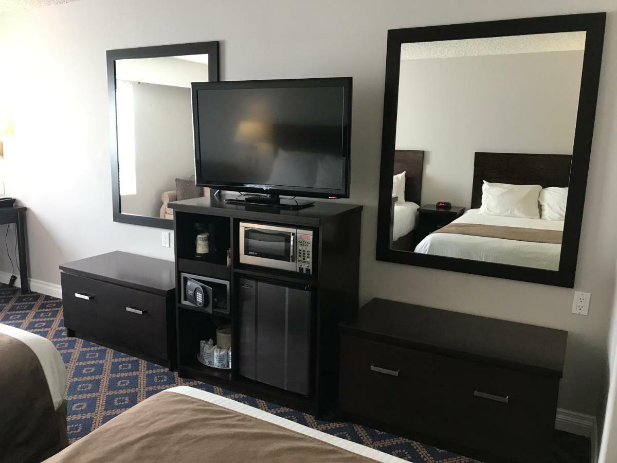 Chateau Louis Hotel & Conference Centre Edmonton Eksteriør billede