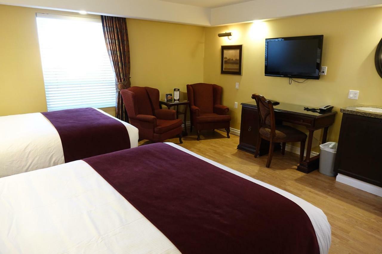 Chateau Louis Hotel & Conference Centre Edmonton Eksteriør billede
